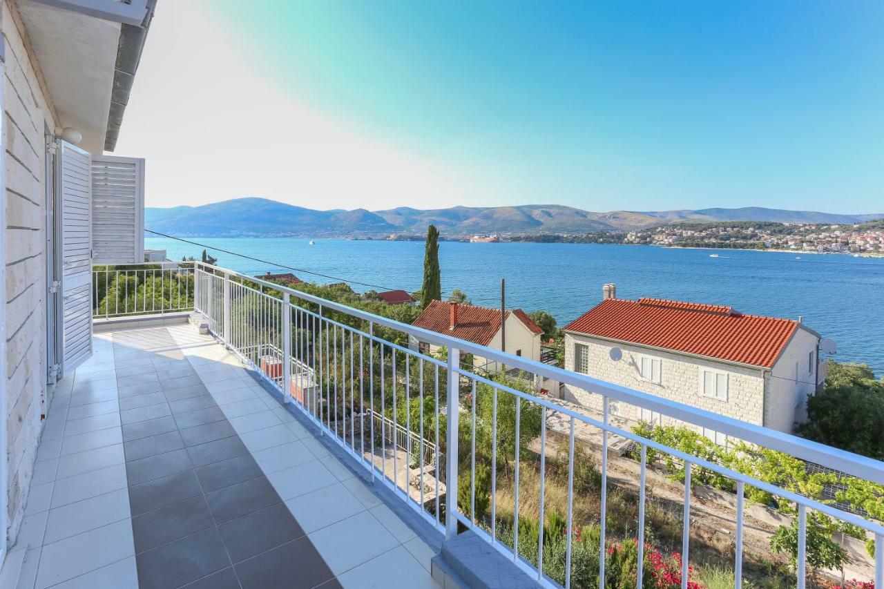 Villa Uno Trogir Exterior photo